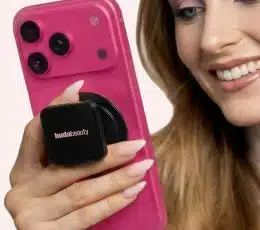 Huda Beauty Easy Bake Pressed Powder Phone Grip