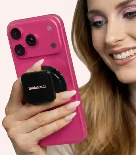 Huda Beauty Easy Bake Pressed Powder Phone Grip